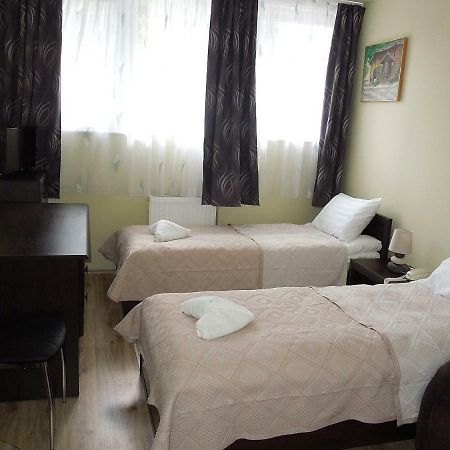 Szlovak Panzio Hotel Бекесксаба Екстериор снимка