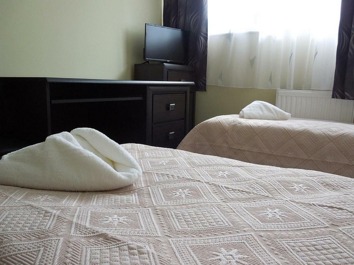 Szlovak Panzio Hotel Бекесксаба Екстериор снимка